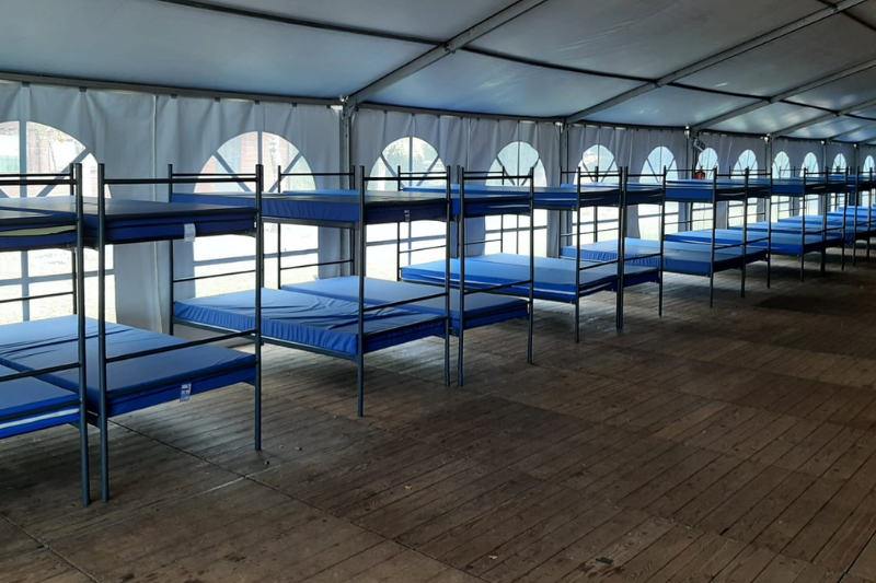 VRPS stapelbedden tent